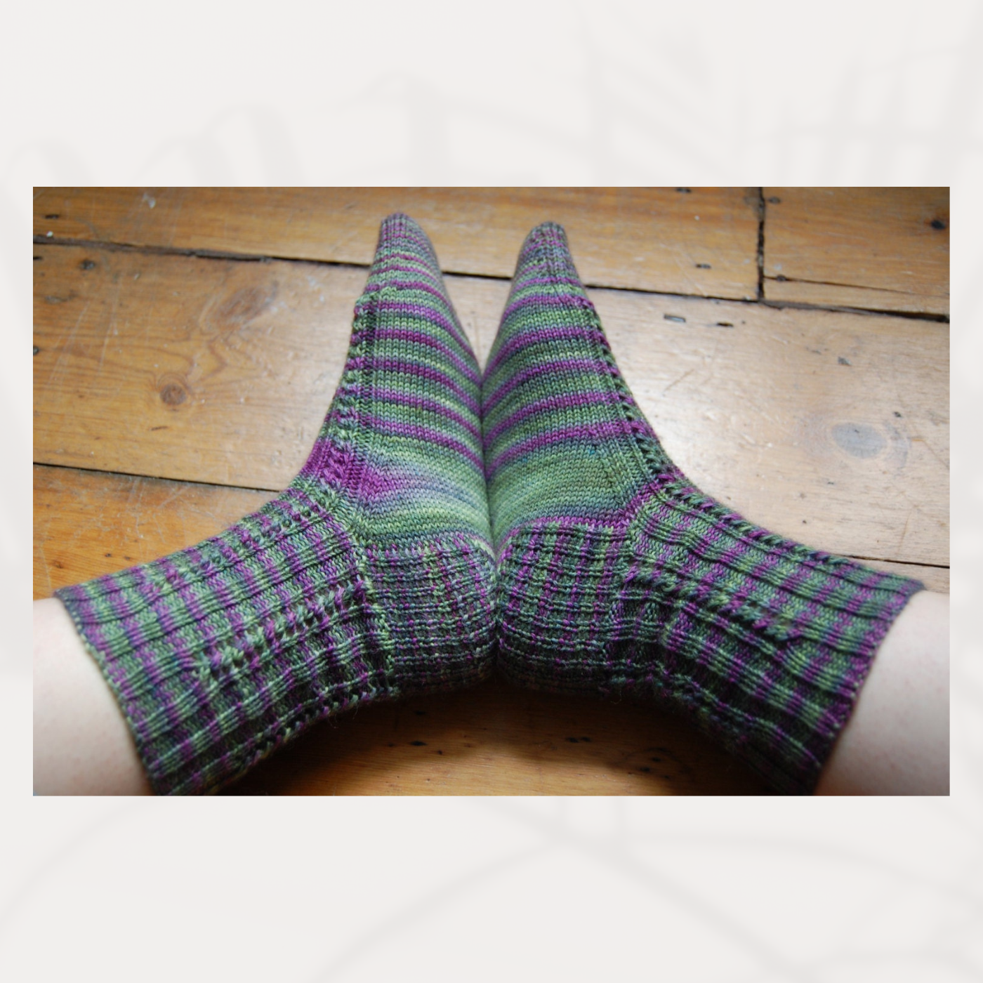 Jenn's Subtle Majiks socks pattern
